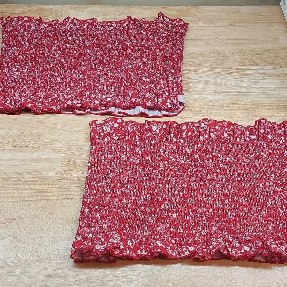 Red Floral Ruffel hem Bando Crop Top Smocked Large